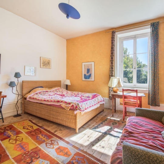  Annonces SAINTPRIEST : Maison / Villa | LYON (69005) | 180 m2 | 1 190 000 &euro; 