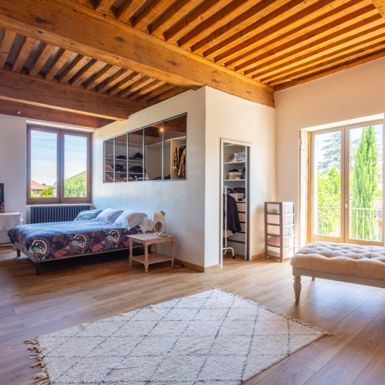  Annonces SAINTPRIEST : Maison / Villa | MILLERY (69390) | 267 m2 | 750 000 &euro; 
