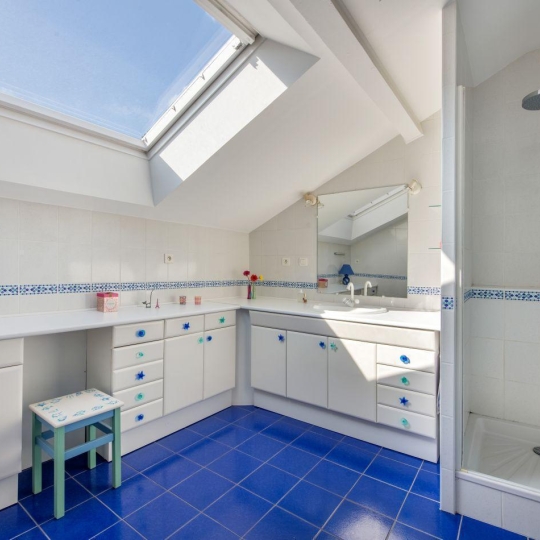  Annonces SAINTPRIEST : Maison / Villa | BRON (69500) | 194 m2 | 760 000 &euro; 