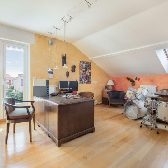  Annonces SAINTPRIEST : Maison / Villa | BRON (69500) | 194 m2 | 760 000 &euro; 