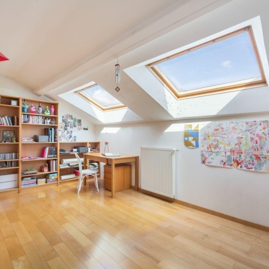  Annonces SAINTPRIEST : Maison / Villa | BRON (69500) | 194 m2 | 760 000 &euro; 