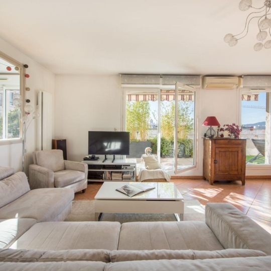  Annonces SAINTPRIEST : Autres | VILLEURBANNE (69100) | 91 m2 | 530 000 &euro; 