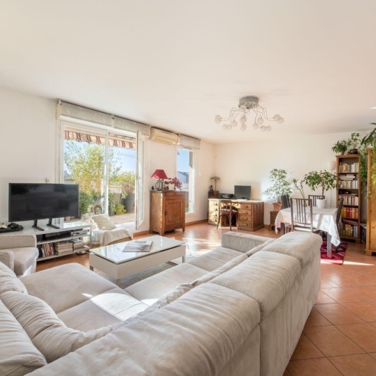  Annonces SAINTPRIEST : Autres | VILLEURBANNE (69100) | 91 m2 | 530 000 &euro; 