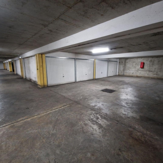 Annonces SAINTPRIEST : Garage / Parking | VILLEURBANNE (69100) | 13 m2 | 21 000 &euro; 