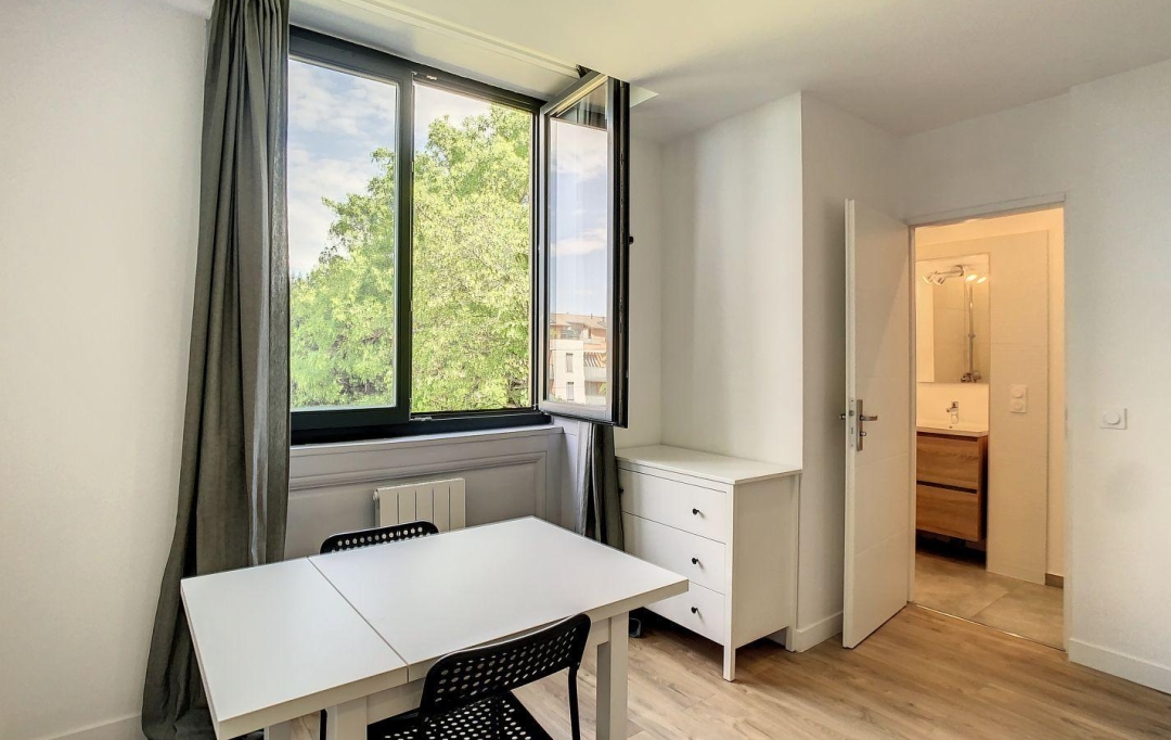 Annonces SAINTPRIEST : Appartement | LA MULATIERE (69350) | 25 m2 | 730 € 