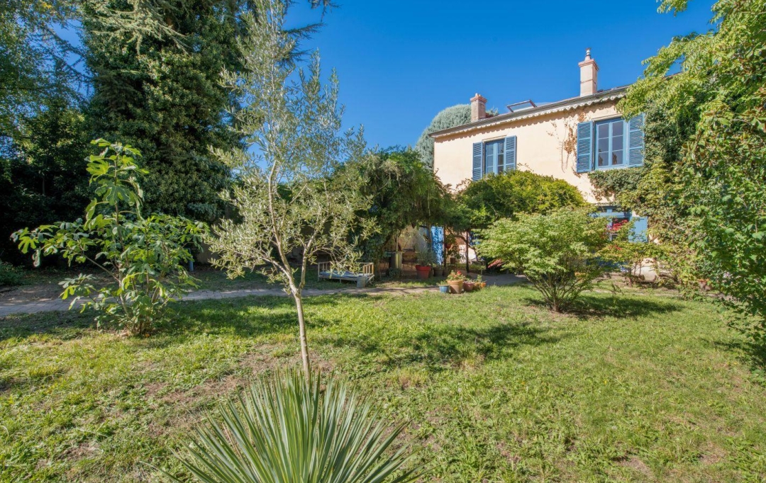 Annonces SAINTPRIEST : Maison / Villa | LYON (69005) | 180 m2 | 1 190 000 &euro; 