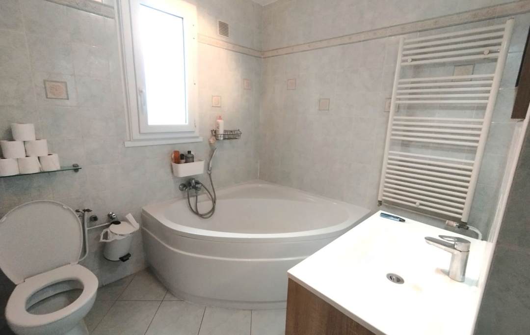Annonces SAINTPRIEST : Maison / Villa | MEYZIEU (69330) | 132 m2 | 404 000 &euro; 