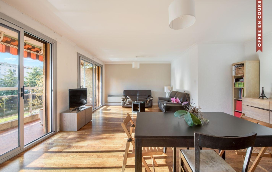 Annonces SAINTPRIEST : Autres | VILLEURBANNE (69100) | 101 m2 | 420 000 &euro; 
