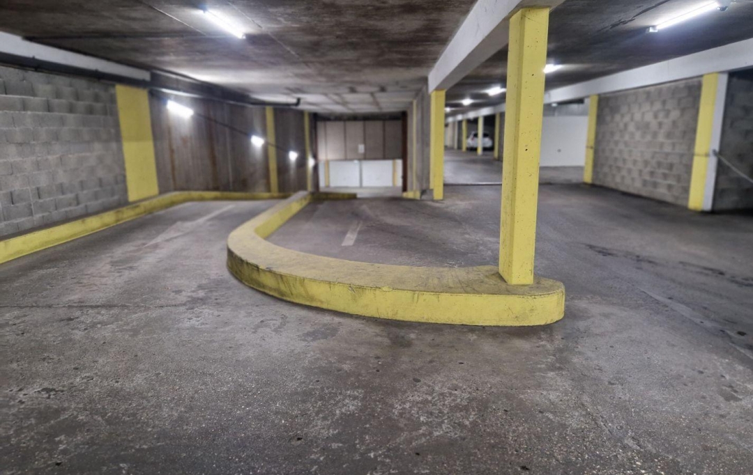 Annonces SAINTPRIEST : Garage / Parking | VILLEURBANNE (69100) | 13 m2 | 21 000 &euro; 