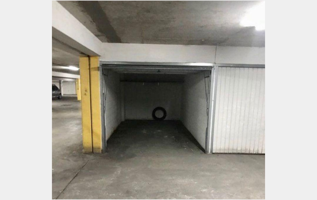 Annonces SAINTPRIEST : Garage / Parking | VILLEURBANNE (69100) | 13 m2 | 21 000 € 
