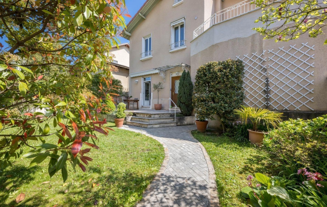 Annonces SAINTPRIEST : Maison / Villa | LYON (69003) | 245 m2 | 1 190 000 € 